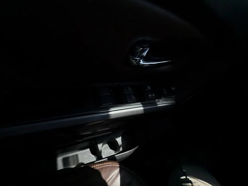 Used 2017 Nissan Titan Platinum Reserve AWD/4WD image 20
