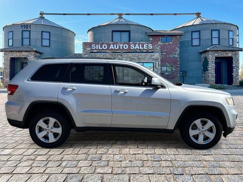 Used 2013 Jeep Grand Cherokee Laredo RWD image 6