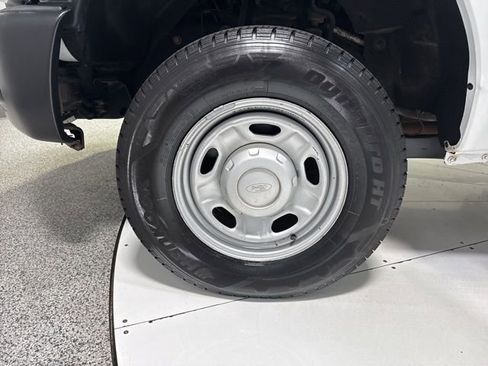 Used 2016 Ford F250 XL image 3