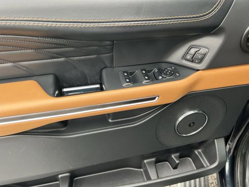 Used 2023 Ford Expedition Max Platinum image 15