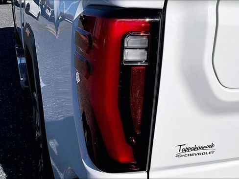 Used 2025 GMC Sierra 3500 Denali w/ Denali Reserve Package image 24