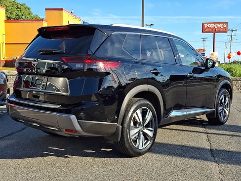Used 2024 Nissan Rogue SL w/ SL Premium Package AWD/4WD image 7