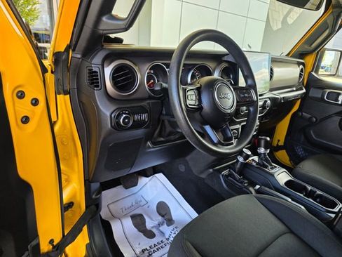 Used 2020 Jeep Wrangler Unlimited Sport AWD/4WD image 19