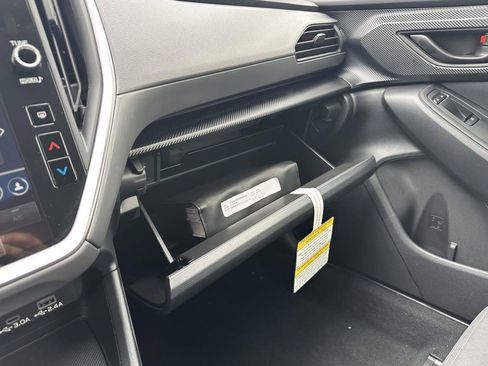Certified 2025 Subaru Crosstrek 2.0i Premium image 17