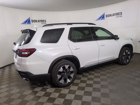 New 2026 Honda Pilot Elite image 5