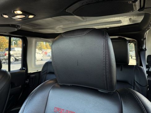 Used 2021 Jeep Wrangler Unlimited Rubicon w/ Cold Weather Group image 23