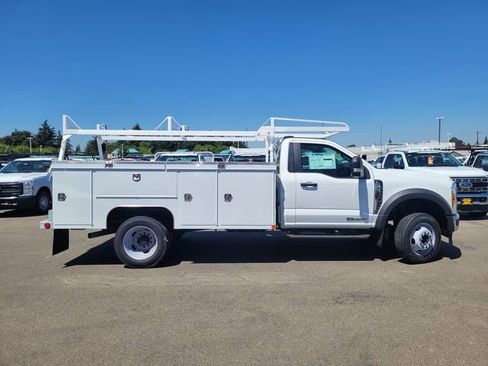 New 2024 Ford F450 XL w/ XL Chrome Package image 4