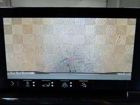 Used 2023 Chevrolet Silverado 1500 ZR2 w/ Technology Package image 21