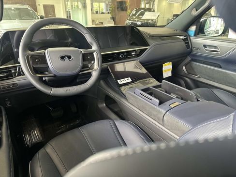 New 2026 INFINITI QX80 4WD w/ Sport Exterior Package image 2