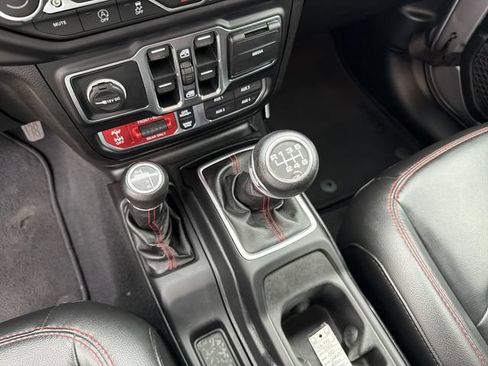 Used 2020 Jeep Gladiator Rubicon AWD/4WD image 22
