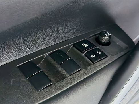 Used 2024 Toyota Corolla SE image 21