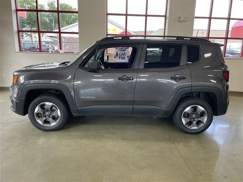 Used 2018 Jeep Renegade Sport w/ Power & Air Group image 7