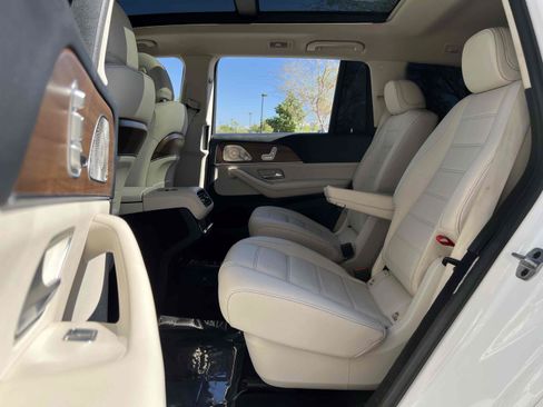 Used 2021 Mercedes-Benz GLS 580 4MATIC image 52