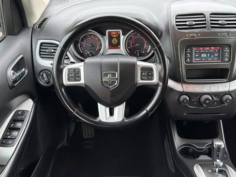 Used 2019 Dodge Journey SE w/ Premium Group image 14