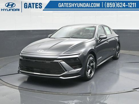 New 2025 Hyundai Sonata SEL image 6