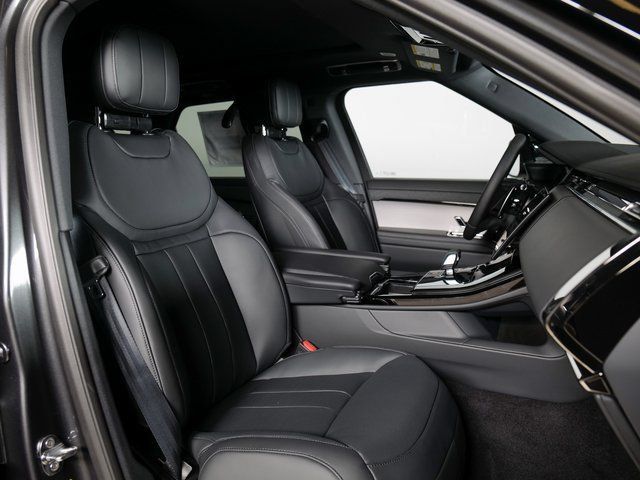 New 2026 Land Rover Range Rover Sport Dynamic SE AWD/4WD image 3