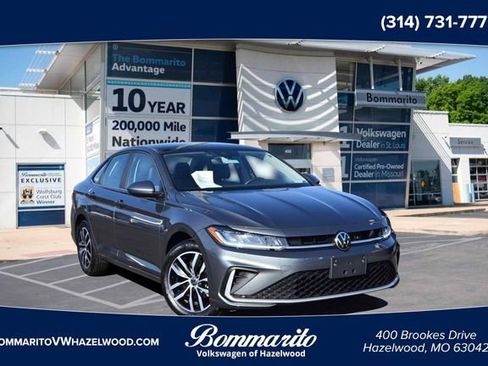 Certified 2025 Volkswagen Jetta SE w/ Sunroof Package image 1