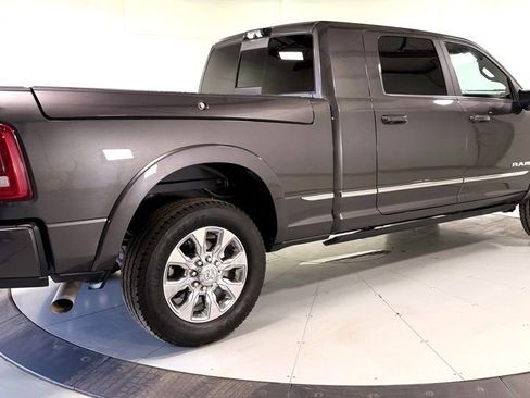 Used 2024 RAM 3500 Limited image 4