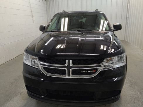 Used 2019 Dodge Journey SE FWD image 15