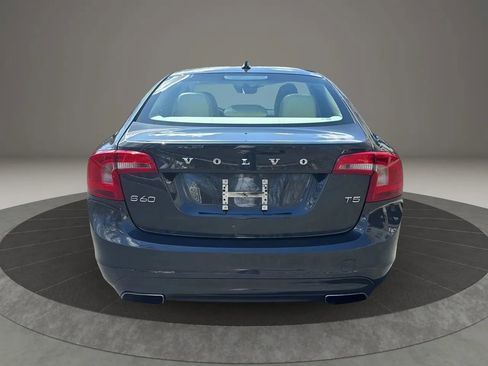 Used 2015 Volvo S60 T5 Premier image 6
