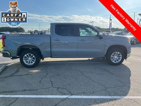 Used 2024 Chevrolet Silverado 1500 LT AWD/4WD image 6