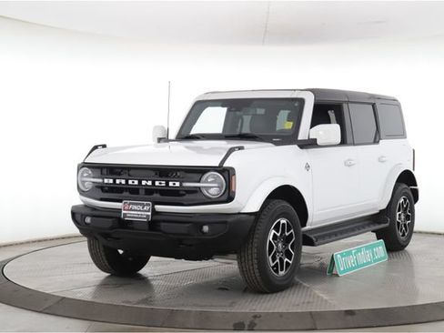 Used 2025 Ford Bronco Outer Banks AWD/4WD image 10