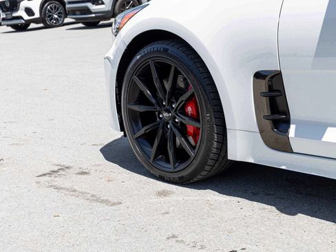 Used 2022 Kia Stinger GT2 w/ Scorpion Package AWD/4WD image 9