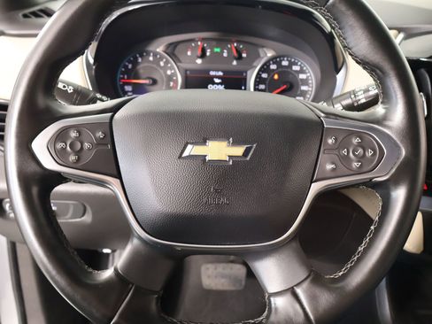 Used 2023 Chevrolet Traverse LT w/ LPO, Cargo Package AWD/4WD image 3