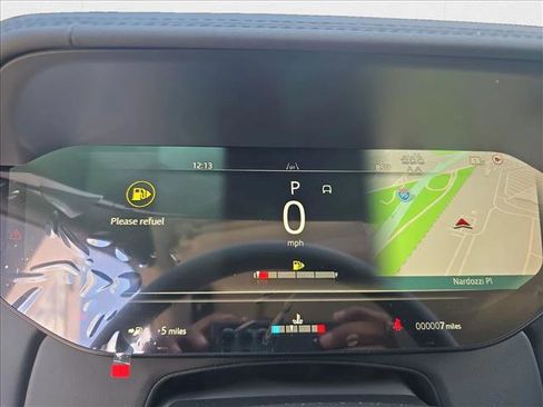 New 2025 Land Rover Range Rover Long Wheelbase SE image 22