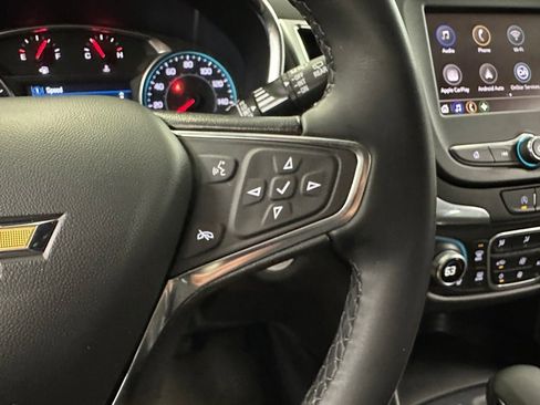 Certified 2024 Chevrolet Equinox LT w/ LPO, Floor Liner Package image 9