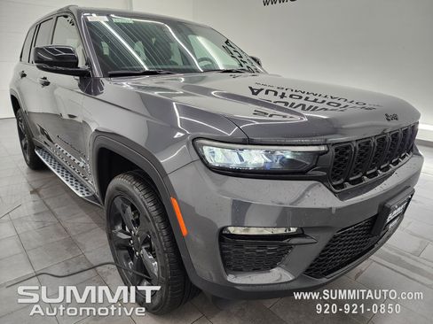 New 2025 Jeep Grand Cherokee Limited w/ Black Appearance Package image 2