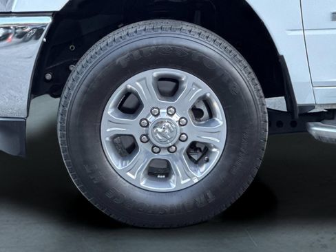 Used 2024 RAM 2500 Big Horn w/ Bed Utility Group image 24