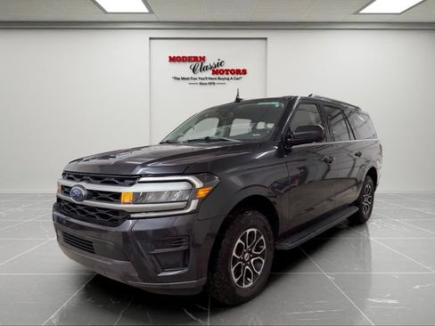 Used 2024 Ford Expedition Max XLT AWD/4WD image 3