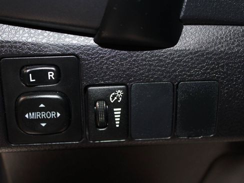 Used 2019 Toyota Corolla SE FWD image 18