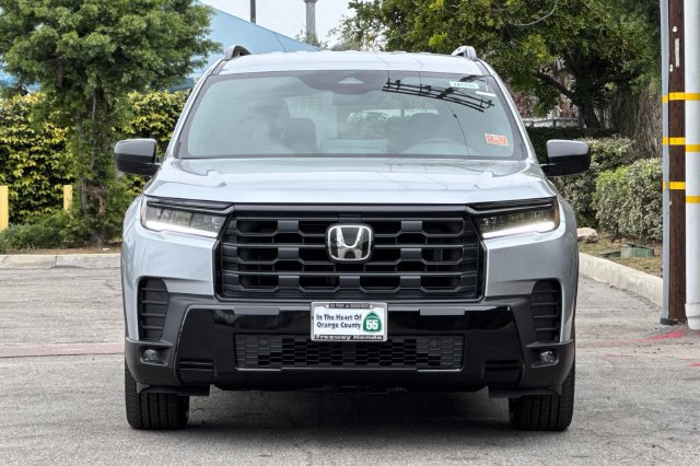 New 2026 Honda Pilot Sport image 9