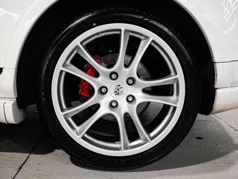 Used 2010 Porsche Cayenne GTS image 47