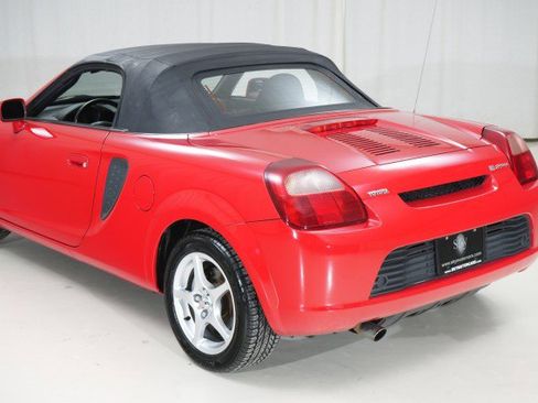 Used 2001 Toyota MR2 image 36