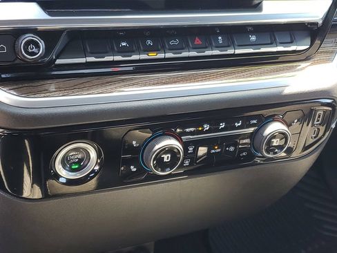 Used 2023 Chevrolet Silverado 1500 LT AWD/4WD image 22
