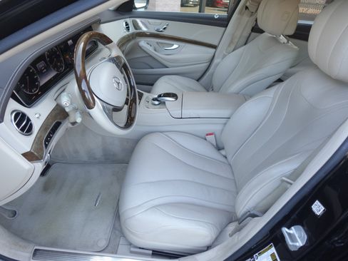 Used 2015 Mercedes-Benz S 550 Sedan image 17