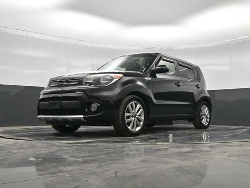 Used 2017 Kia Soul + image 30