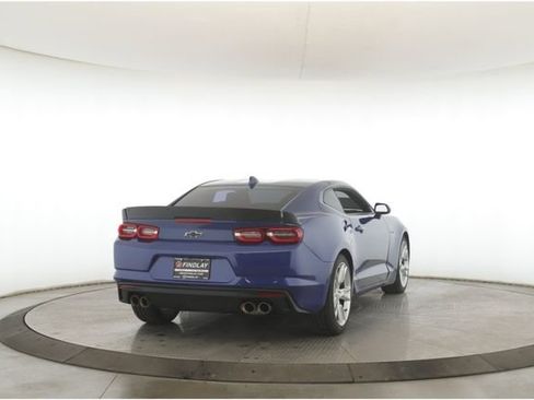 Used 2020 Chevrolet Camaro LT image 12