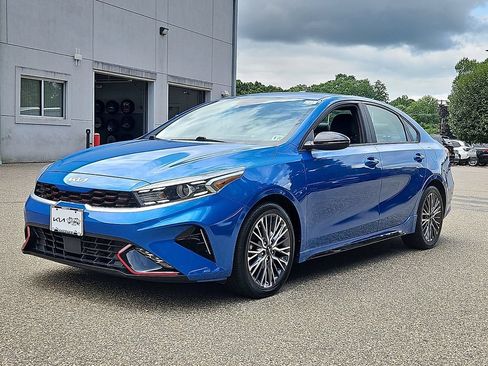Certified 2023 Kia Forte GT-Line w/ GT-Line Technology Package FWD image 3