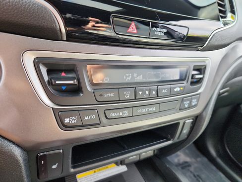 Used 2023 Honda Passport EX-L image 17