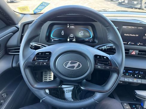 Certified 2025 Hyundai Elantra Sport FWD image 21
