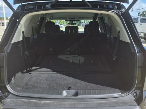 Used 2025 Nissan Pathfinder SV FWD image 13