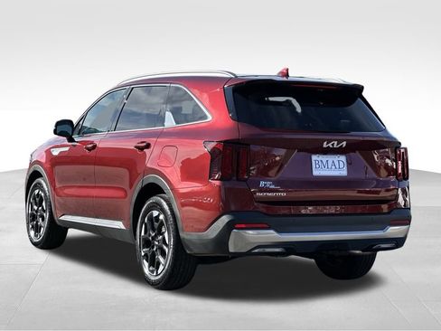 Used 2025 Kia Sorento S w/ Panoramic Sunroof Package image 10