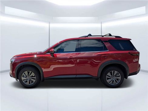 Used 2024 Nissan Pathfinder SV w/ SV Premium Package FWD image 11