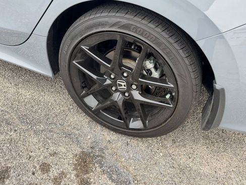 Used 2025 Honda Civic Sport Touring image 7