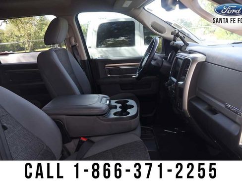 Used 2019 RAM 1500 Big Horn RWD image 28