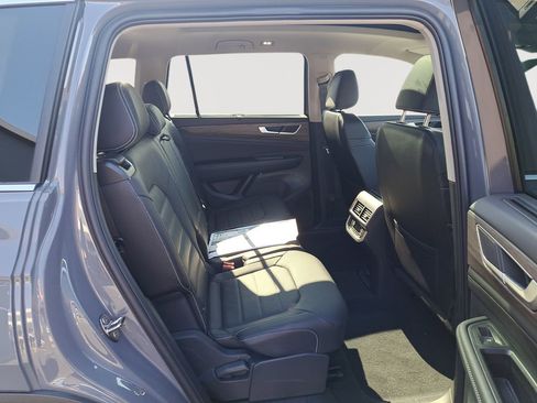 New 2025 Volkswagen Atlas SEL image 16